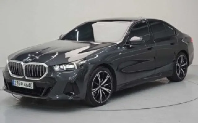 5시리즈 (G60) 530i xDrive